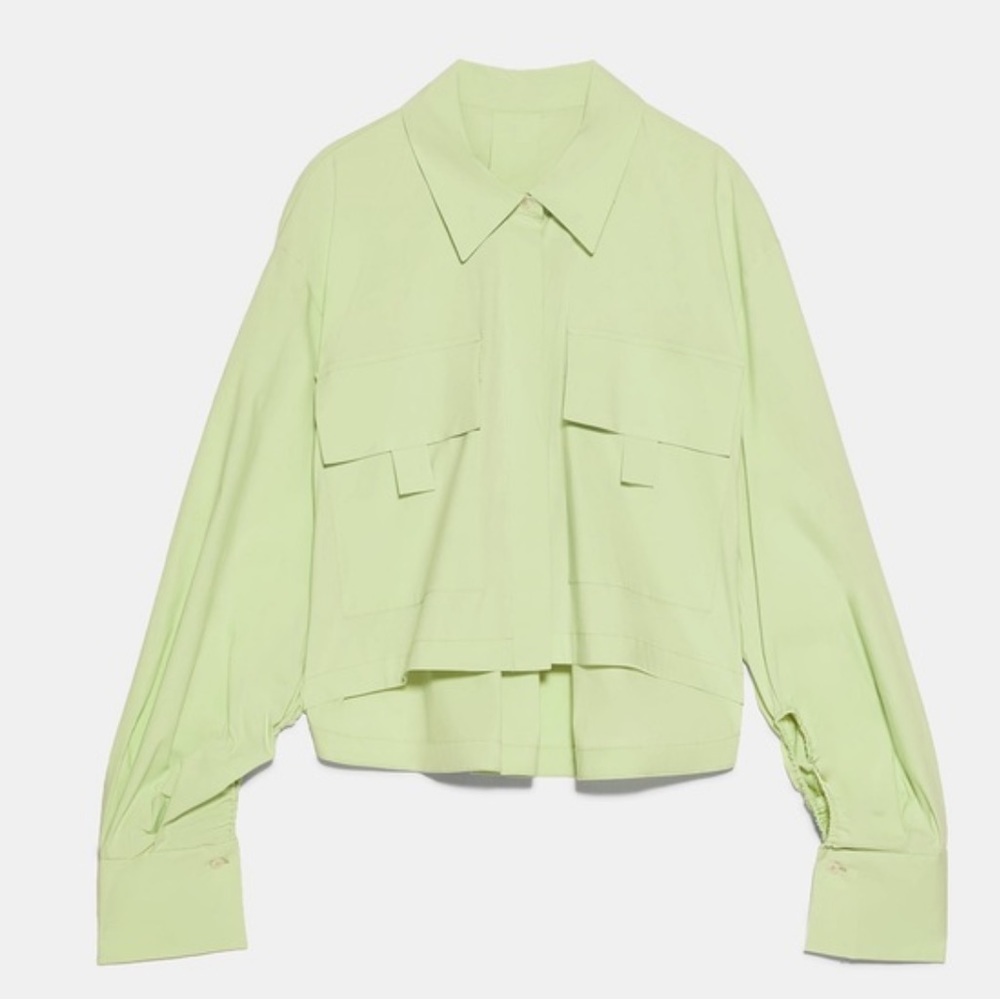 Zara apple green poplin shirt
with pockets